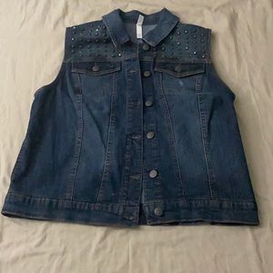Women’s denim vest